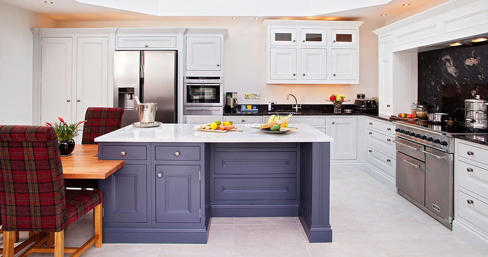 Edwardian bespoke shaker kitchen by Broadway