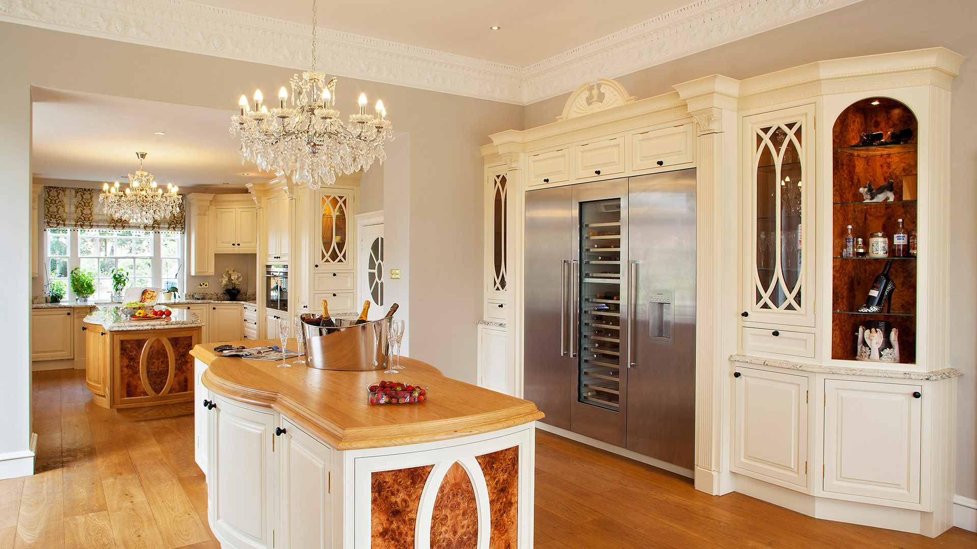 knightsbridge bespoke kitchen by Broadway