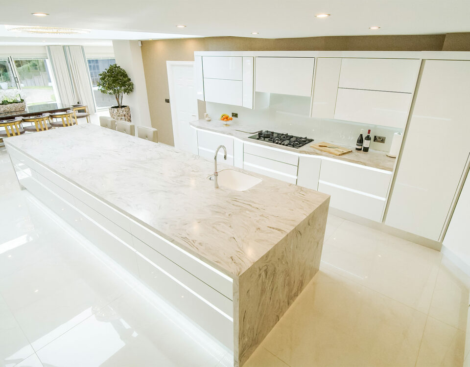 Luxury Handleless Modern kitchen